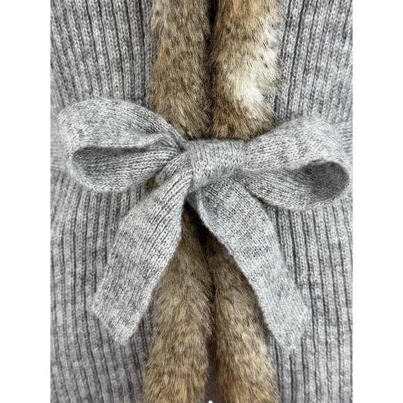 Vtg Y2K H&M Gray Faux Fur Trim Gray Knit Sweater Vest | Indie Streetwear Baddie - Picture 5 of 16